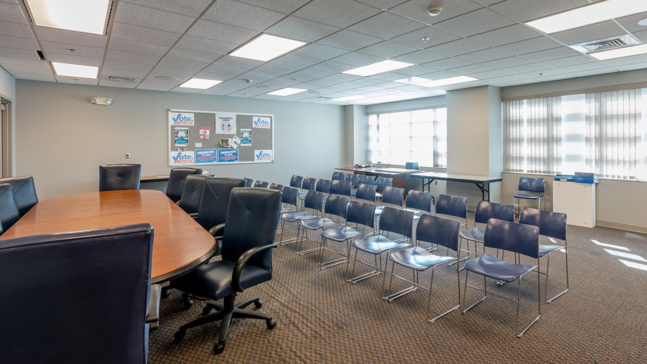 1142 Morrison Drive Photo 6