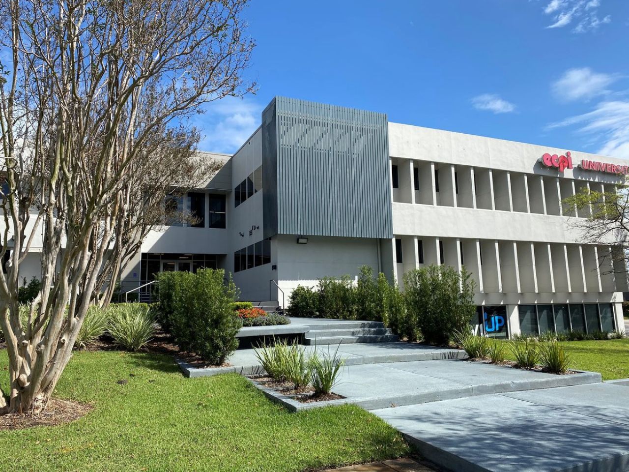 7410 Northside Drive Photo 5