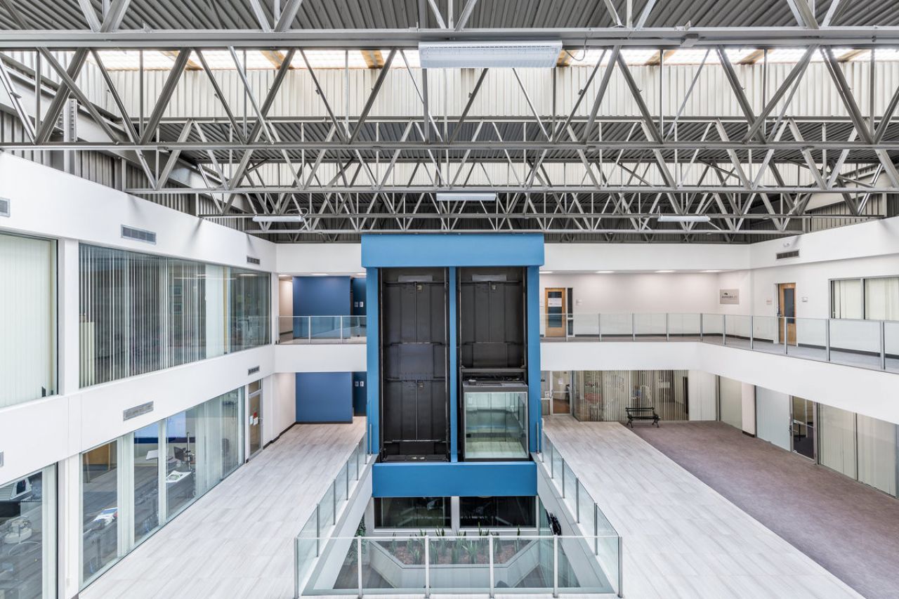 7410 Northside Drive Photo 4