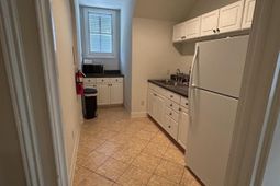 125-c Wappoo Creek Drive photo 4