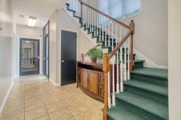 1 Carriage Lane photo 4