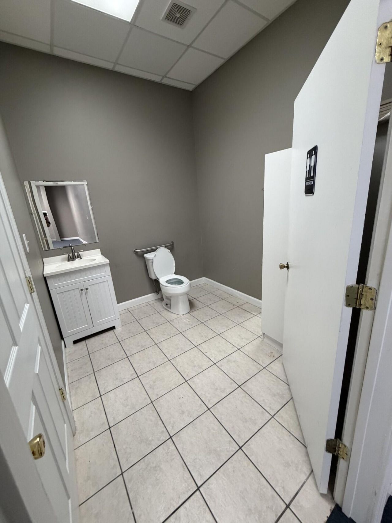 3208 Mill Street Photo 11