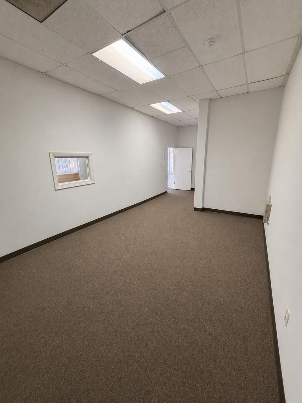 3208 Mill Street Photo 4