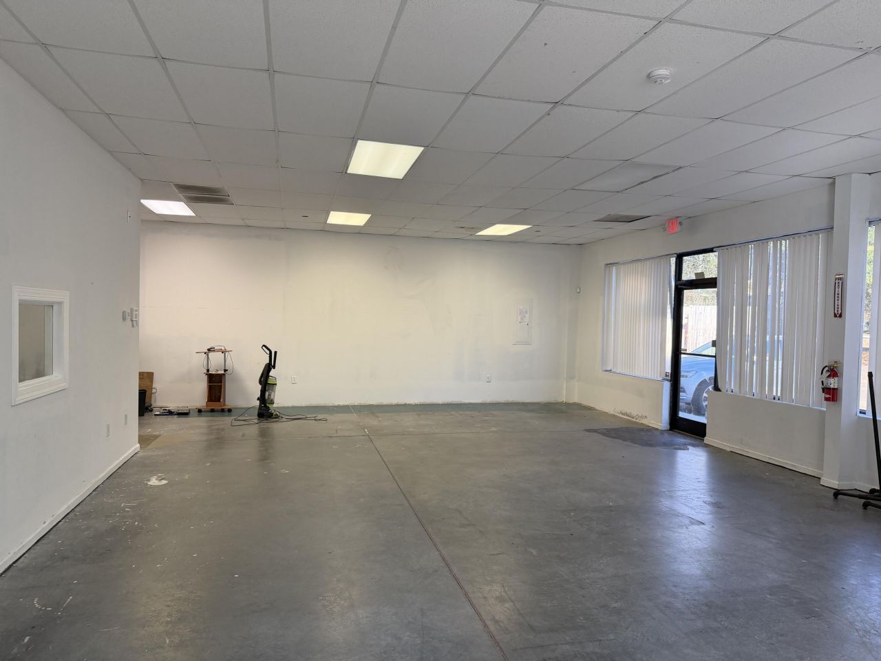 3208 Mill Street Photo 4