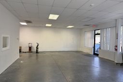 3208 Mill Street photo 4