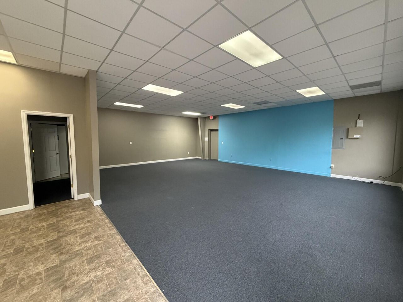 3208 Mill Street Photo 8