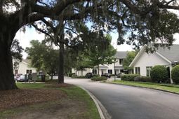 721 Longpoint Road photo 4