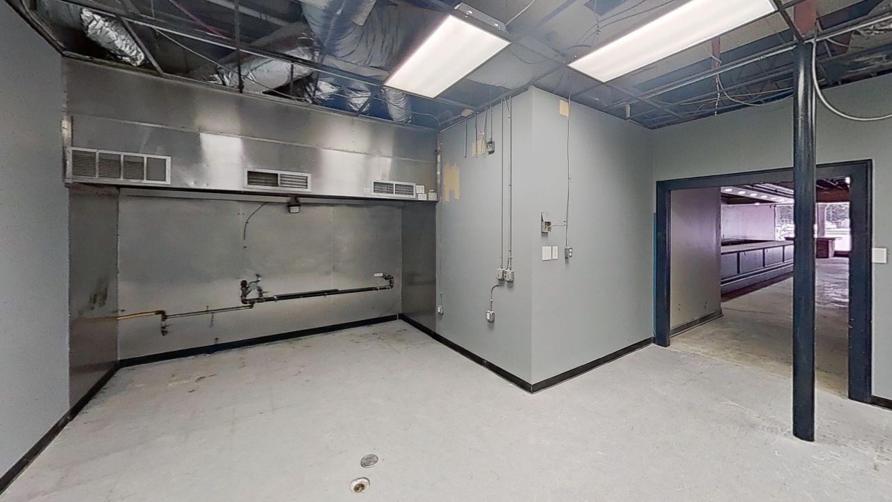 5601 Rivers Avenue Photo 7