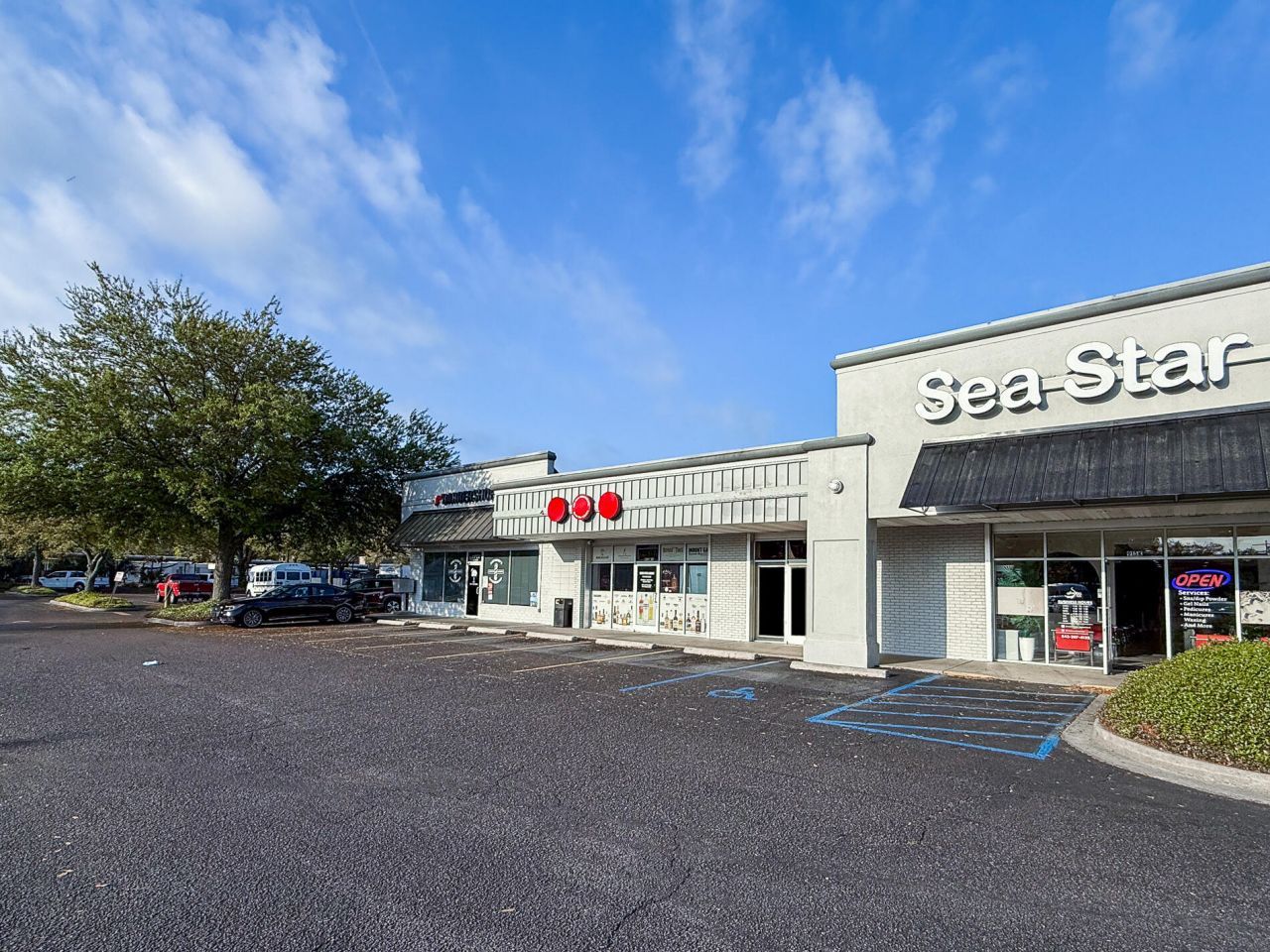 915 Folly Road Photo 5