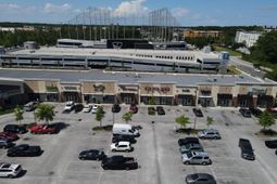 5070 International Boulevard photo 4