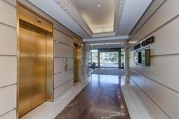 4401 Belle Oaks Drive photo 4