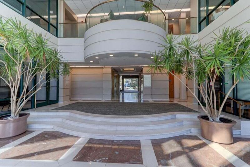 4401 Belle Oaks Drive Photo 4