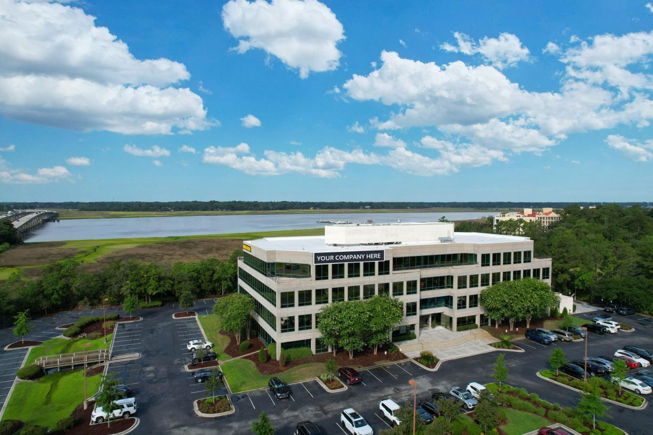 4401 Belle Oaks Drive Photo 7