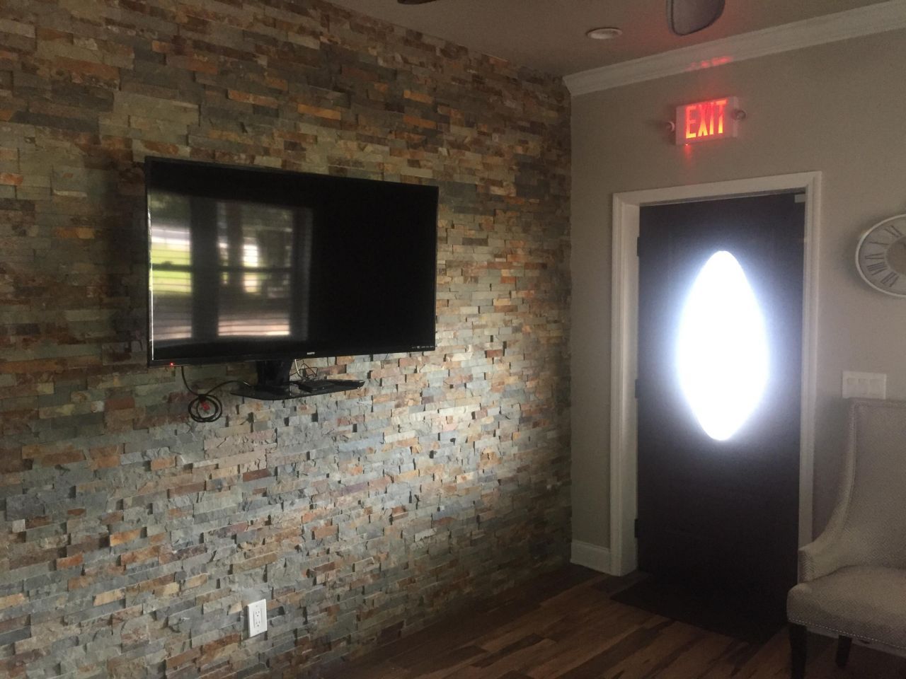 1232 Chuck Dawley Boulevard Photo 4