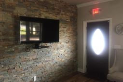 1232 Chuck Dawley Boulevard photo 4