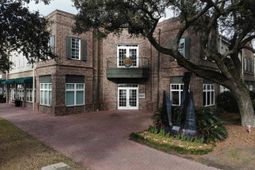 210 Seven Farms Drive photo 4