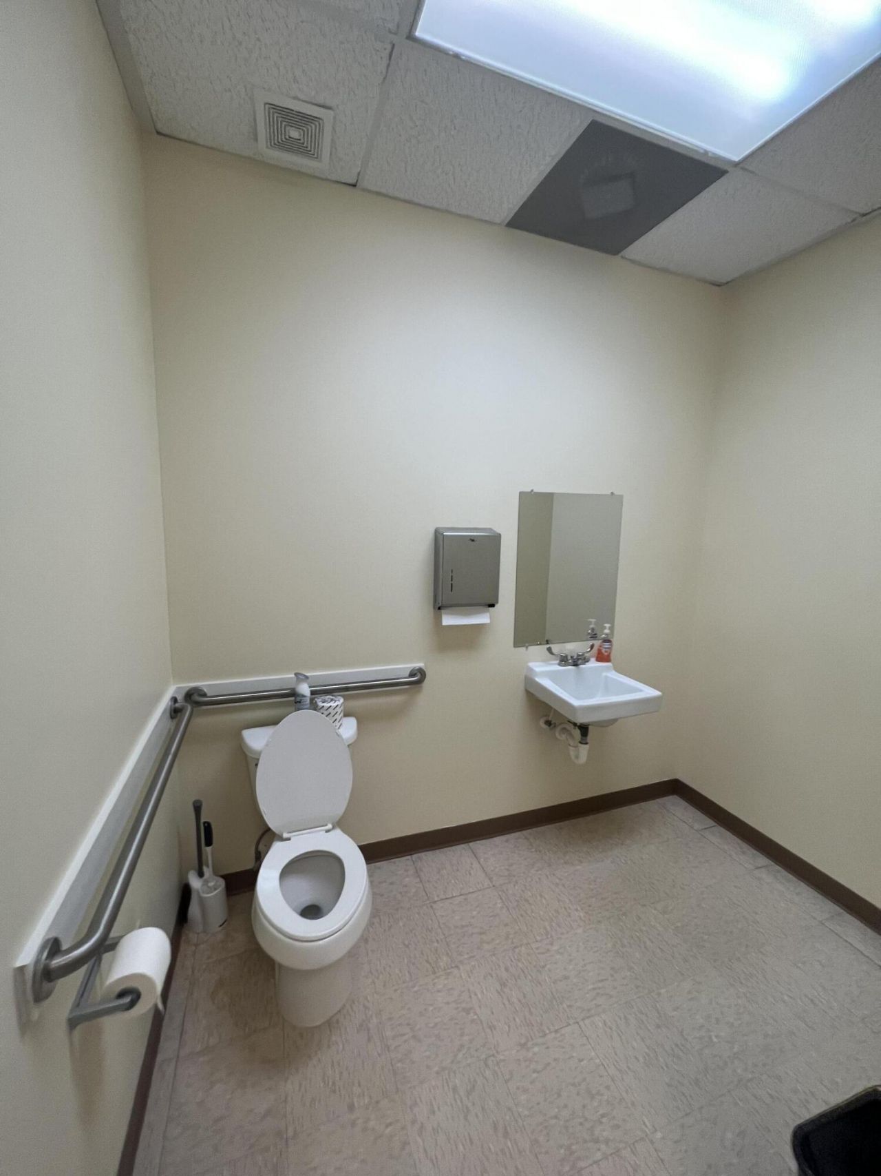 2000 Sam Rittenberg Boulevard Photo 14