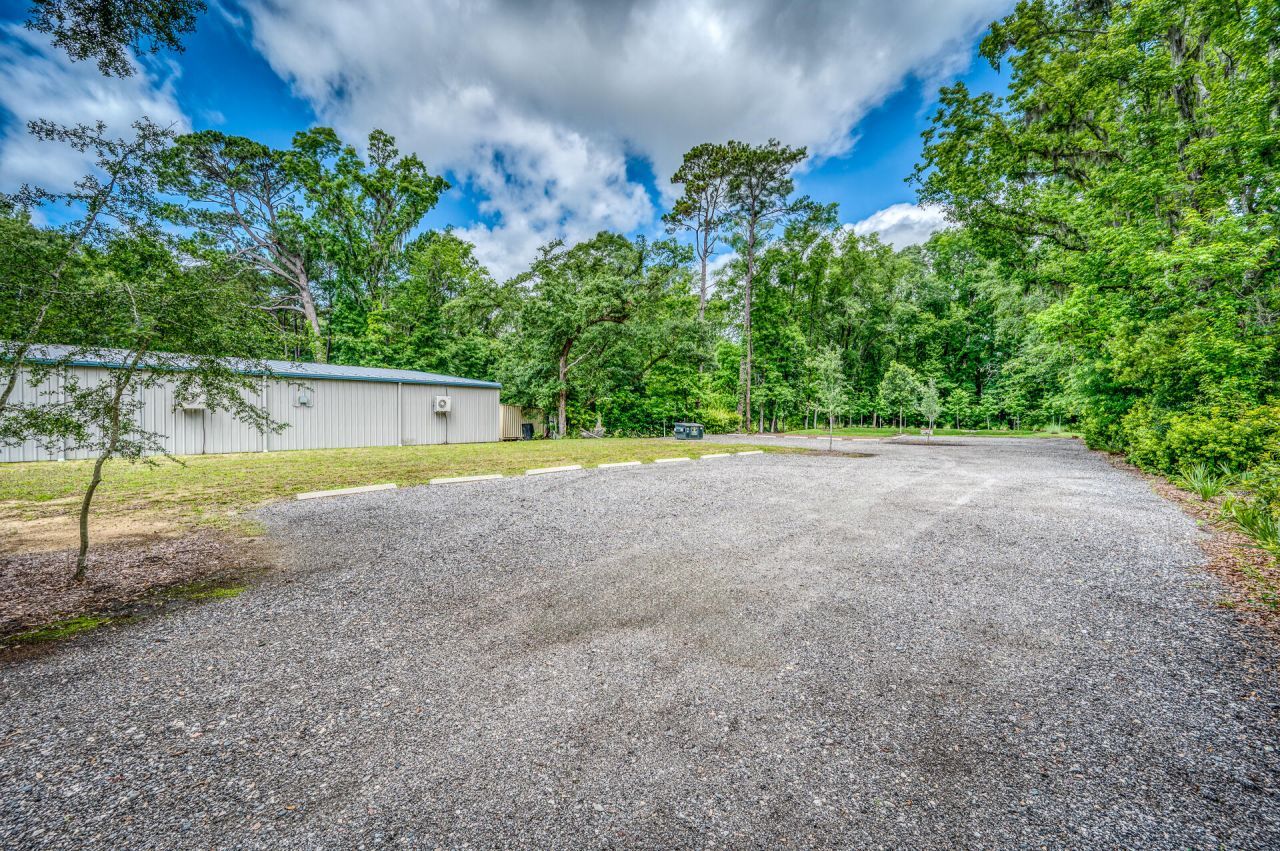 3426 Maybank Highway Photo 4