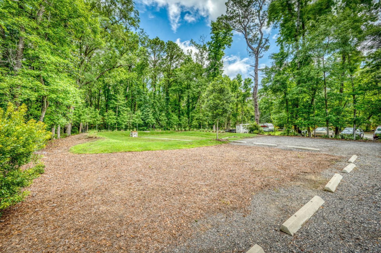 3426 Maybank Highway Photo 7