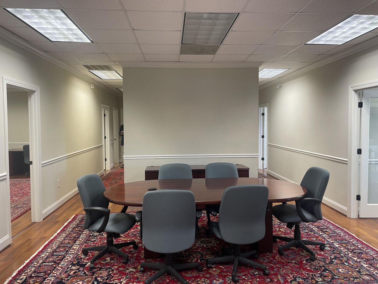 880 Johnnie Dodds Boulevard Photo 4