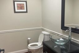 880 Johnnie Dodds Boulevard photo 4