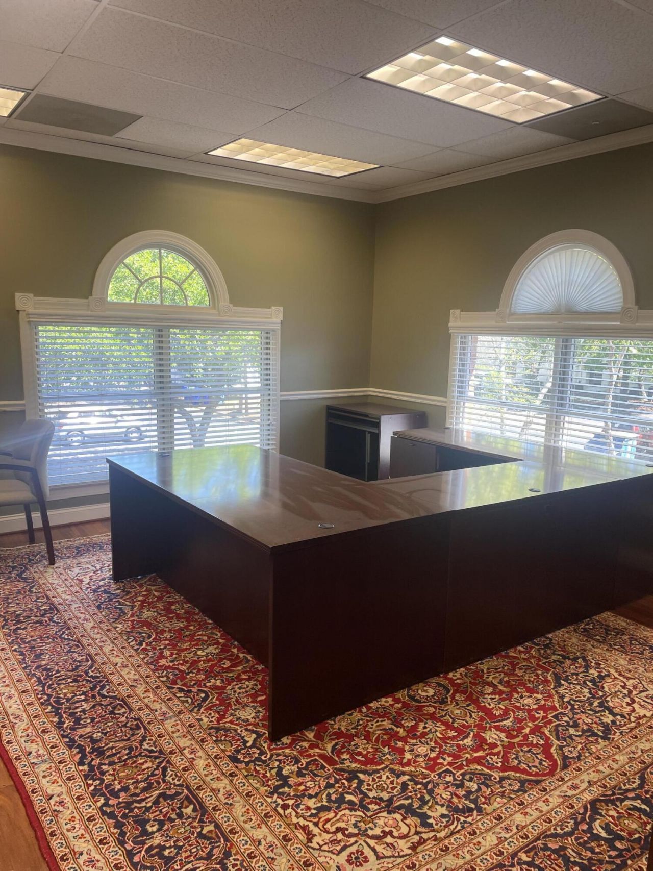 880 Johnnie Dodds Boulevard Photo 6