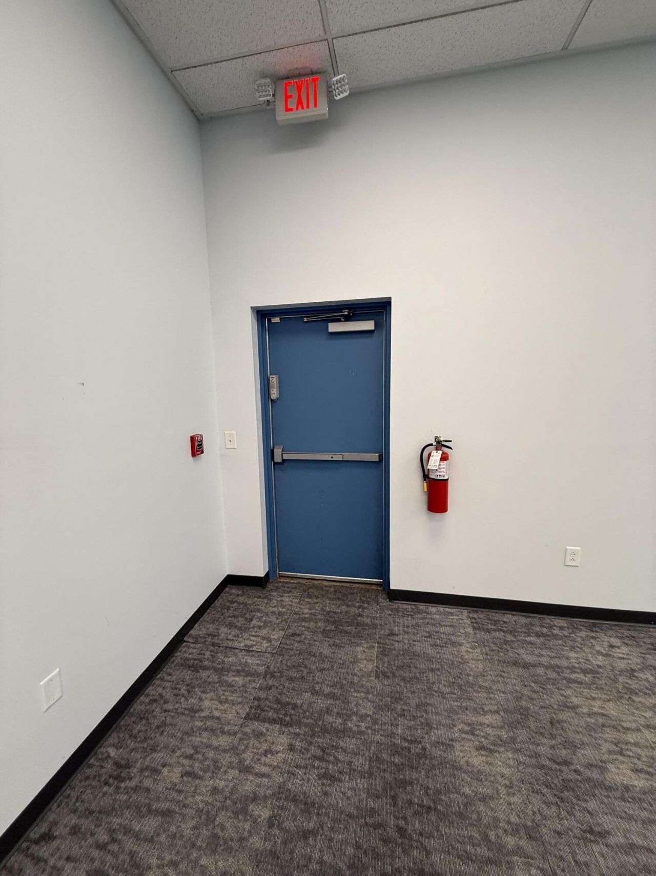 5617 N North Rhett Avenue Photo 17