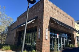 3861 W Ashley Circle photo 4