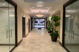 145 King Street photo 4