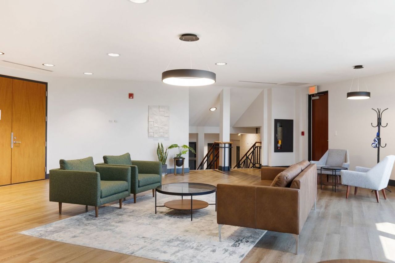 177 Meeting Street Photo 9