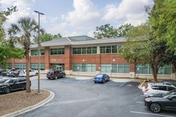 735 Johnnie Dodds Boulevard photo 4