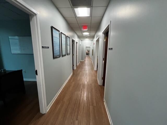 735 Johnnie Dodds Boulevard Photo 7