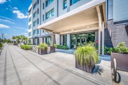 1940 Algonquin Road photo 4