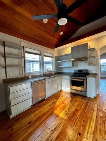 787 Meeting Street Photo 4