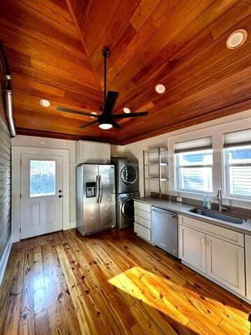 787 Meeting Street Photo 5