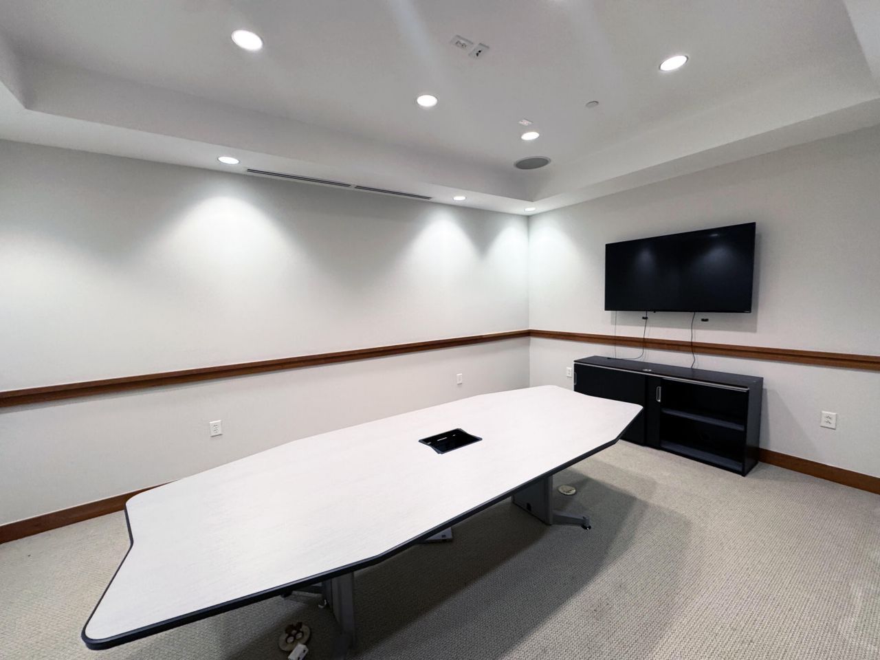 525 E Bay Street Photo 11