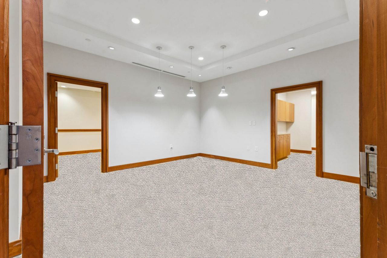 525 E Bay Street Photo 5