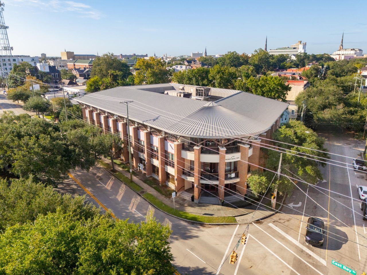 525 E Bay Street Photo 10