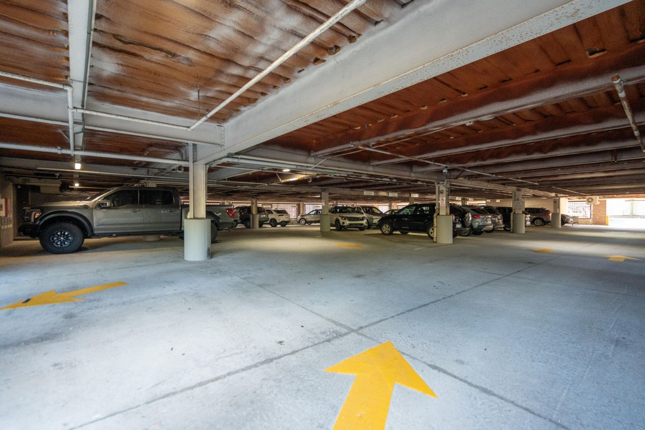 525 E Bay Street Photo 12