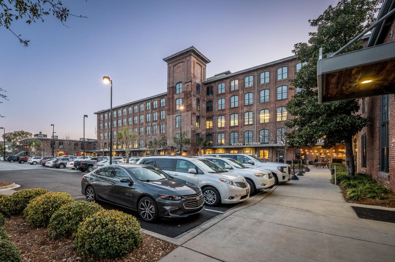 701 E Bay Street Photo 10