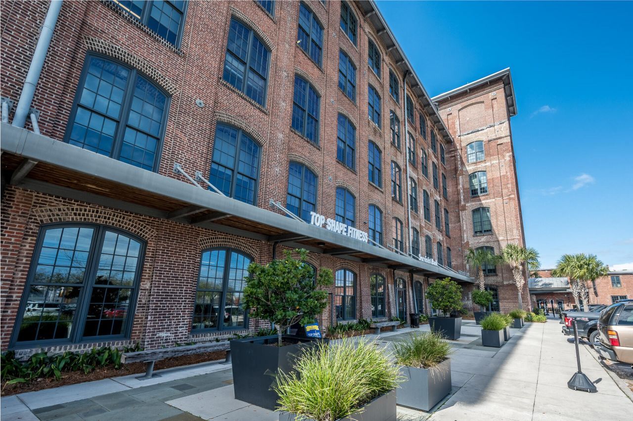 701 E Bay Street Photo 15