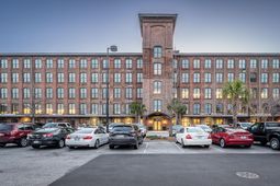 701 E Bay Street photo 4