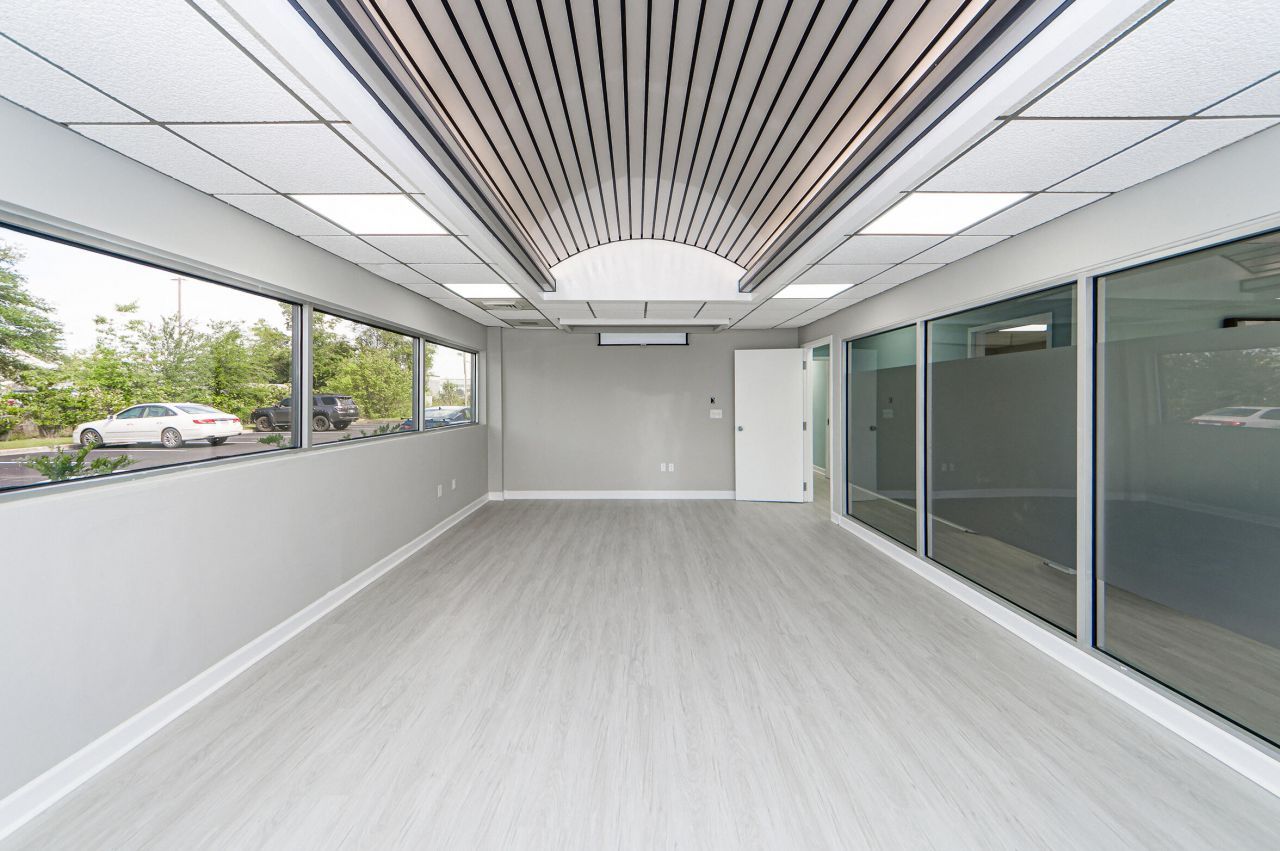 2155 N Park Lane Photo 10