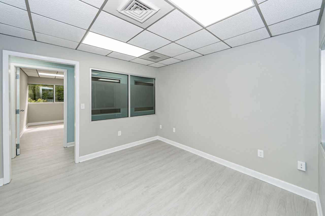 2155 N Park Lane Photo 19