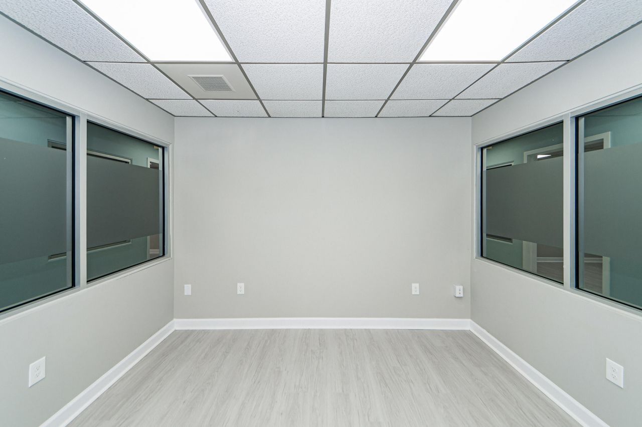 2155 N Park Lane Photo 20