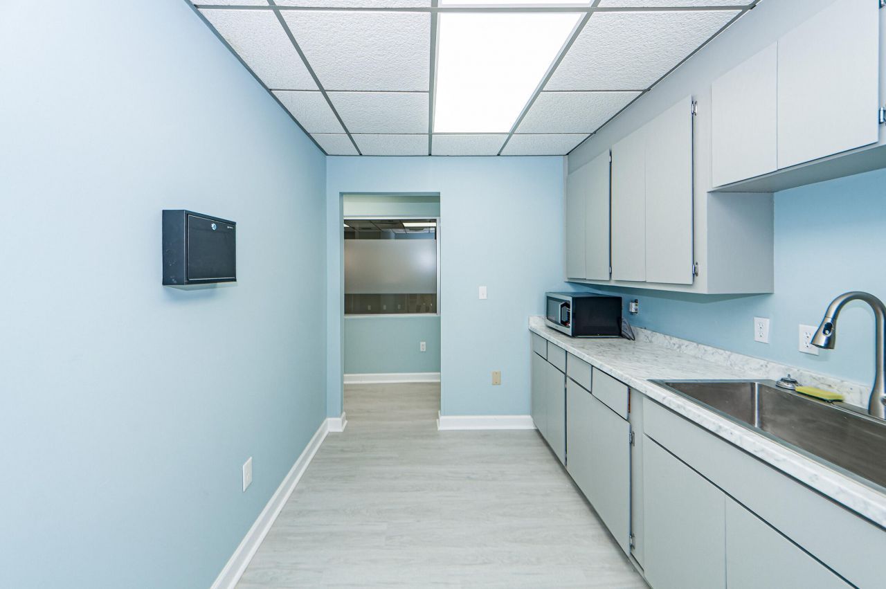 2155 N Park Lane Photo 22