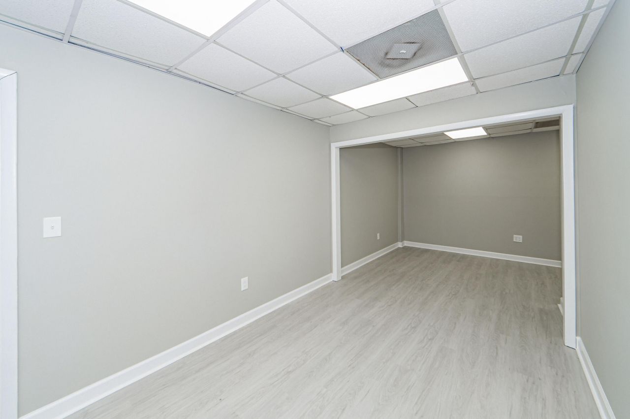 2155 N Park Lane Photo 29