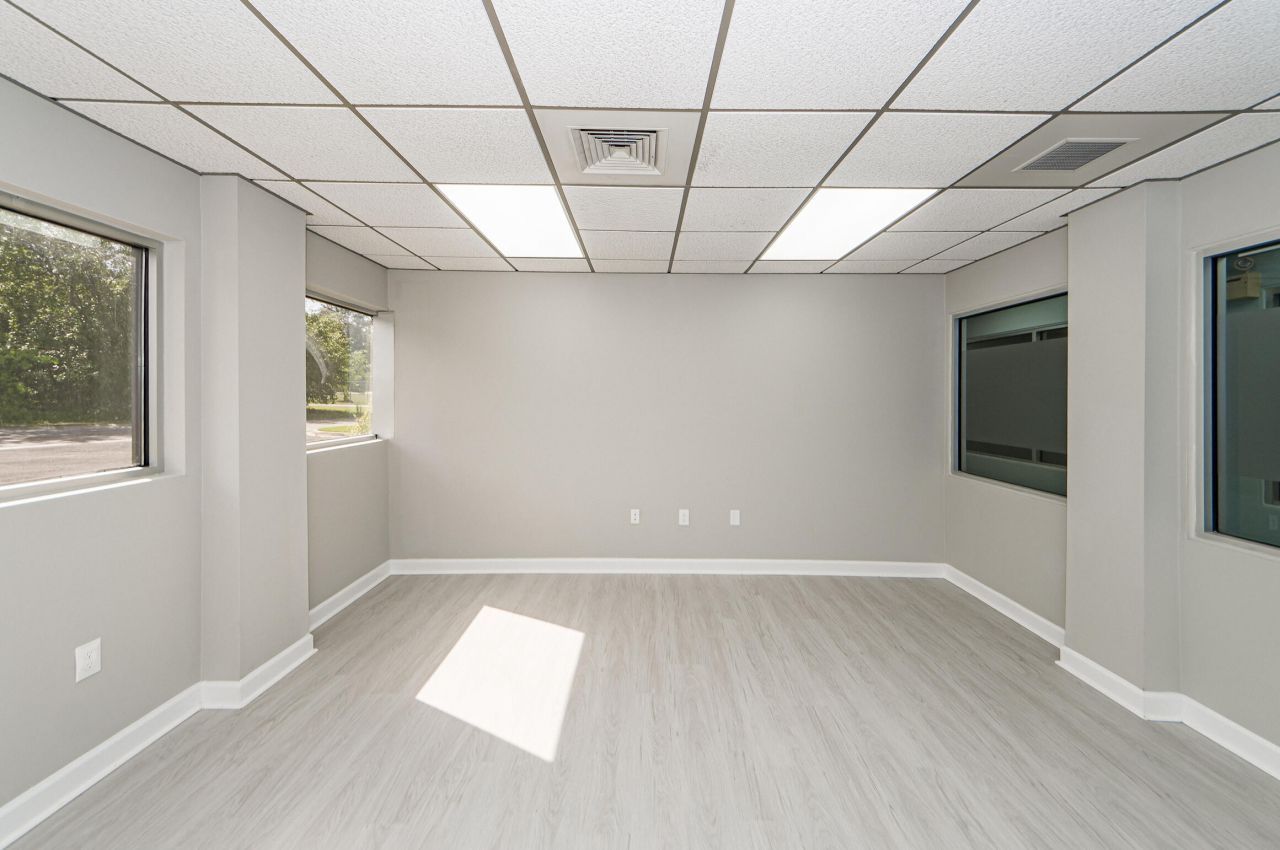 2155 N Park Lane Photo 33