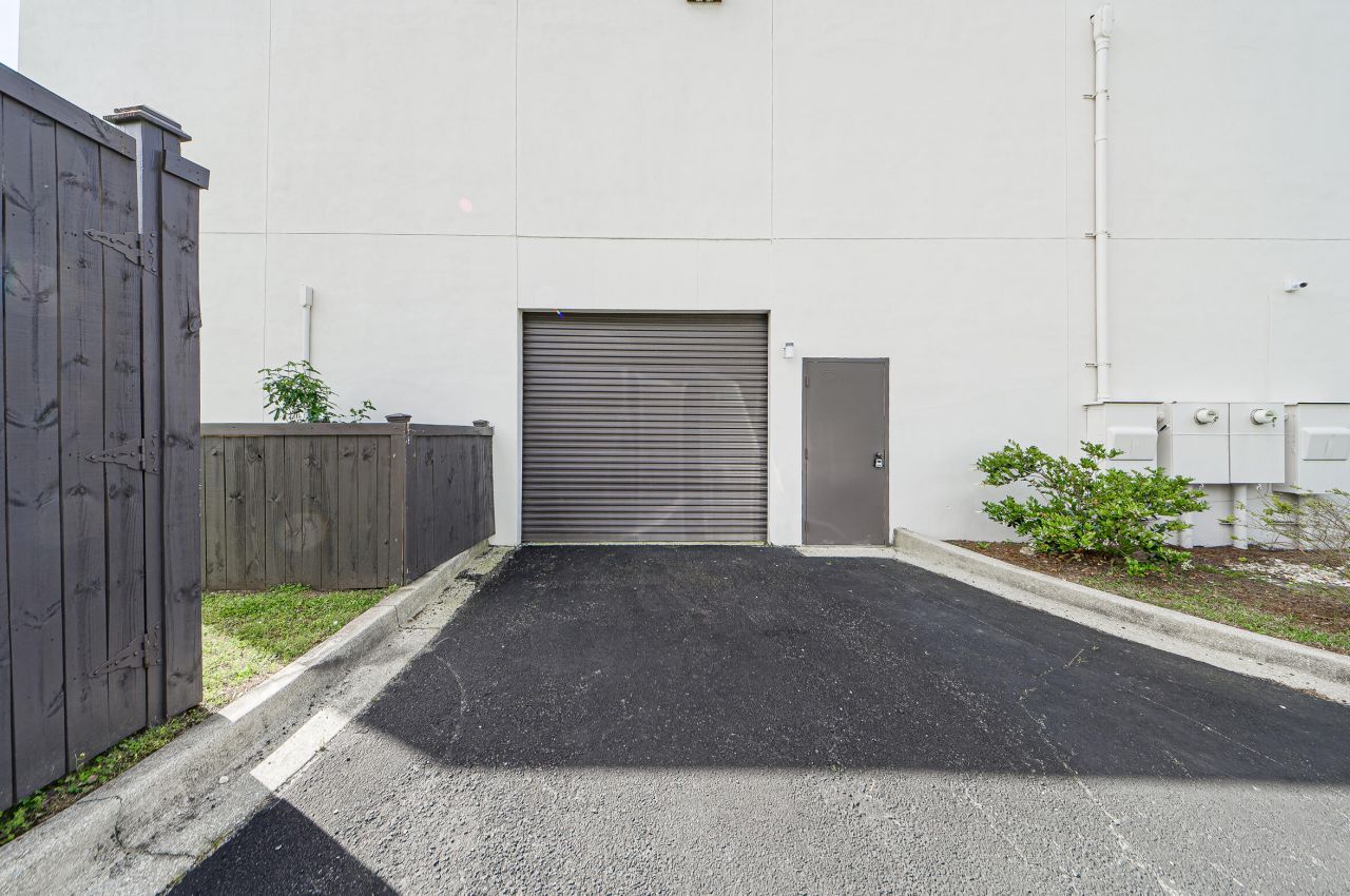 2155 N Park Lane Photo 45