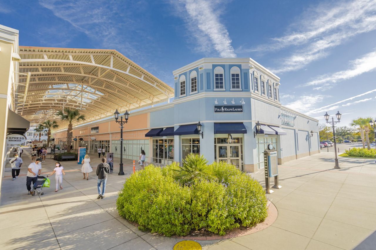 4840 Tanger Outlet Boulevard Photo 4